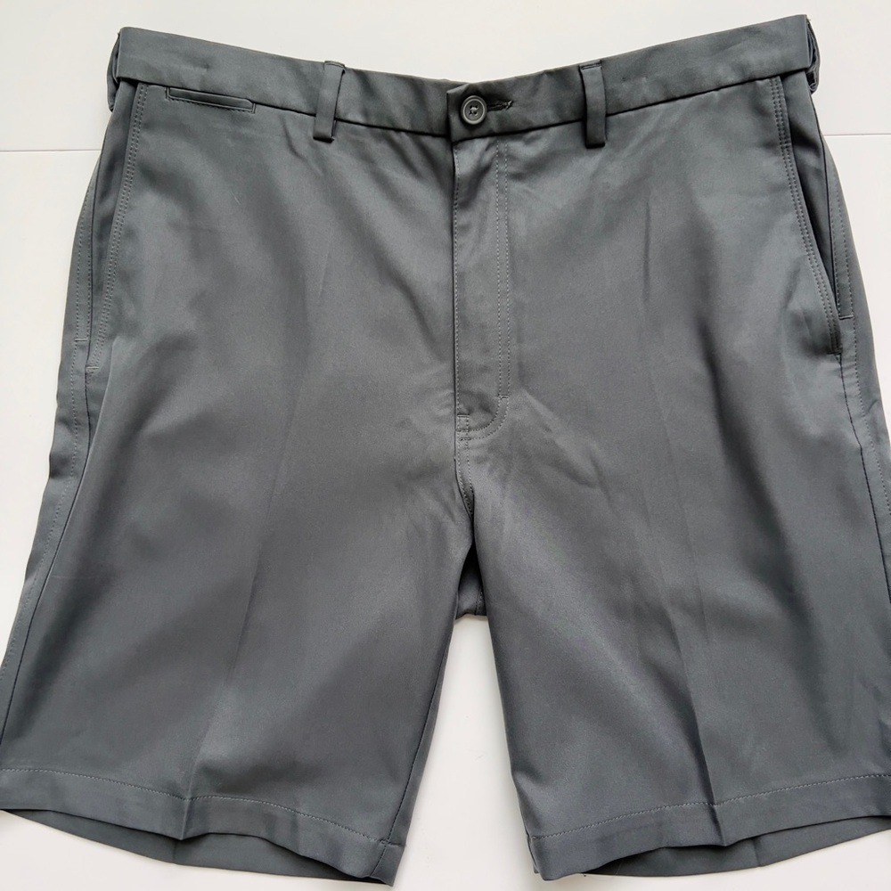 Haggar Men's Gray Shorts